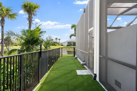 8688 Sw Cantante Way Port Saint Lucie FL 34987