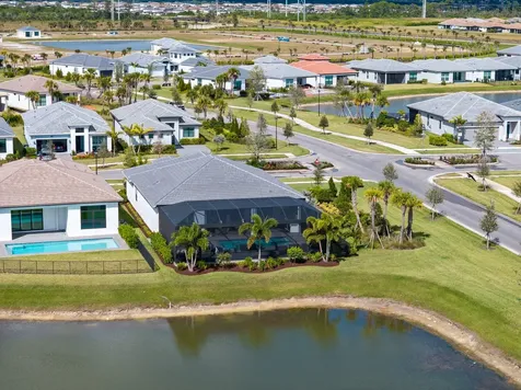 8688 Sw Cantante Way Port Saint Lucie FL 34987