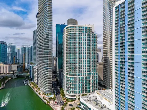 300 S Biscayne Boulevard Miami FL 33131