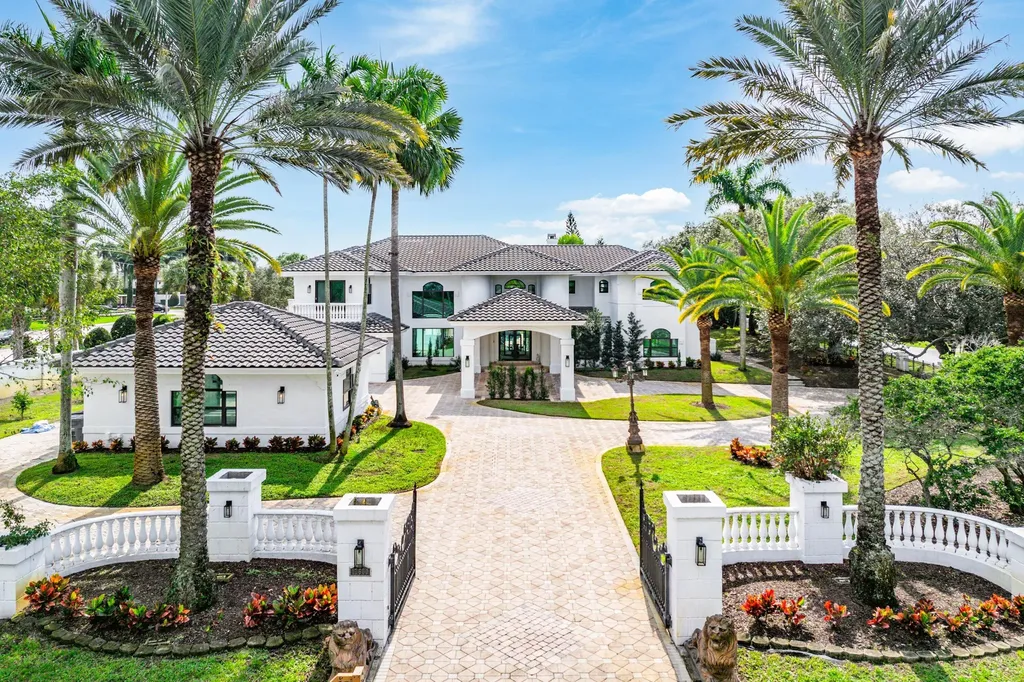 17600 E Fieldbrook Circle Boca Raton FL 33496