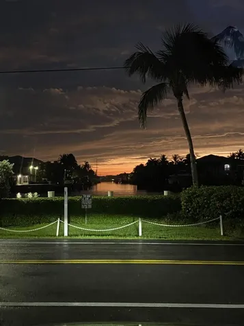 1021 Hillsboro Mile Lighthouse Point FL 33064