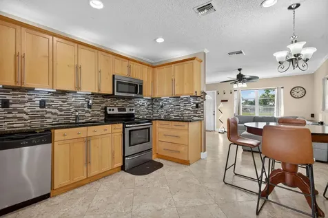 6725 Nw 61st Street Tamarac FL 33321