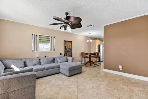 6725 Nw 61st Street Tamarac FL 33321