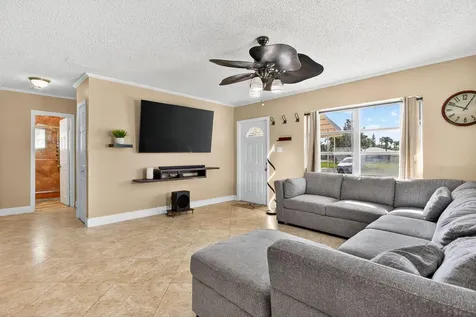 6725 Nw 61st Street Tamarac FL 33321
