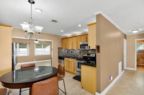 6725 Nw 61st Street Tamarac FL 33321