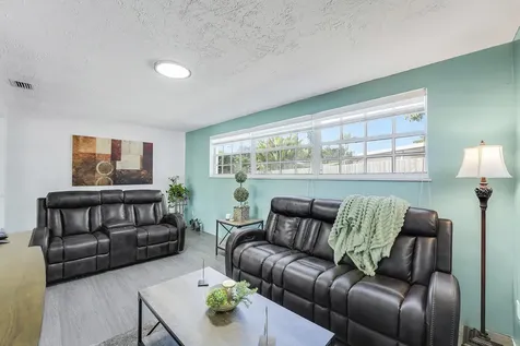 5081 Sw 9th Court Plantation FL 33317