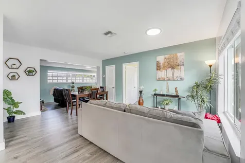 5081 Sw 9th Court Plantation FL 33317