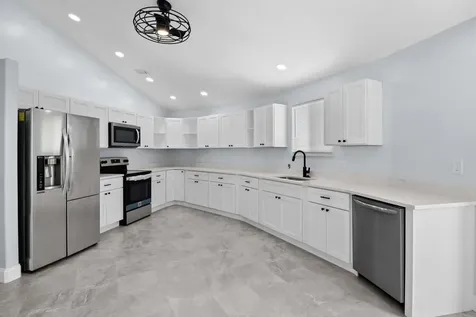 6300 Se Phillips Bend Avenue Stuart FL 34997