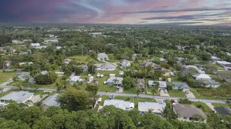 6300 Se Phillips Bend Avenue Stuart FL 34997