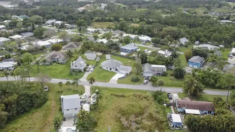 6300 Se Phillips Bend Avenue Stuart FL 34997