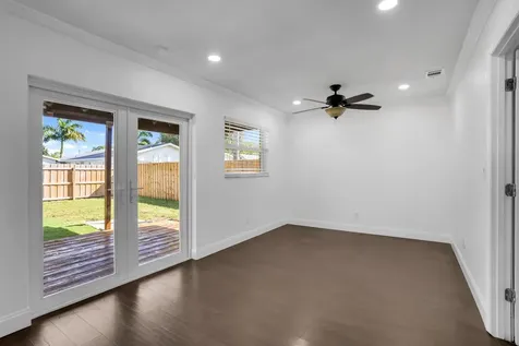 7676 4th Terrace Lake Worth FL 33463