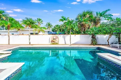 205 N 18th Avenue Lake Worth Beach FL 33460