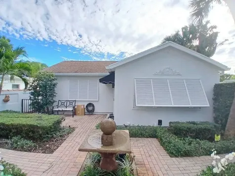 205 N 18th Avenue Lake Worth Beach FL 33460