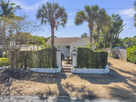 205 N 18th Avenue Lake Worth Beach FL 33460