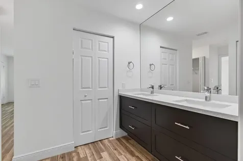 8536 Casa Del Lago Boca Raton FL 33433