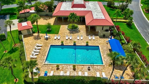 8536 Casa Del Lago Boca Raton FL 33433
