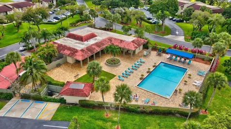 8536 Casa Del Lago Boca Raton FL 33433
