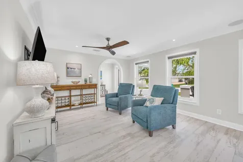 11 Se Splitrail Circle Jupiter FL 33469