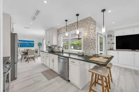 11 Se Splitrail Circle Jupiter FL 33469
