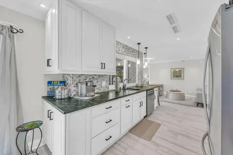 11 Se Splitrail Circle Jupiter FL 33469