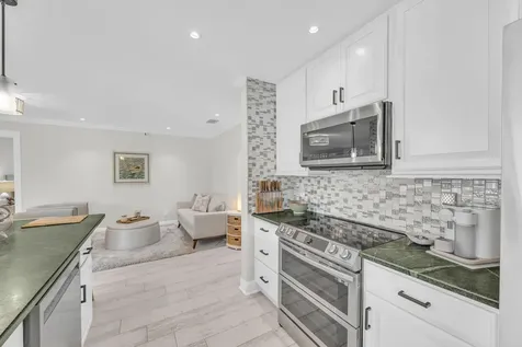 11 Se Splitrail Circle Jupiter FL 33469