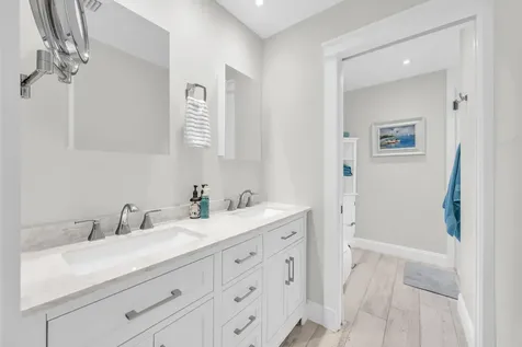 11 Se Splitrail Circle Jupiter FL 33469
