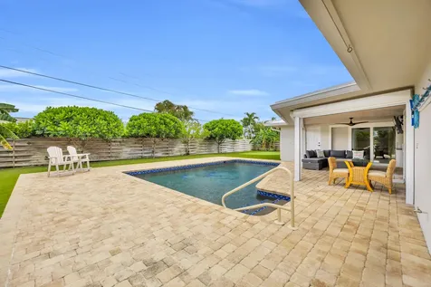 11 Se Splitrail Circle Jupiter FL 33469