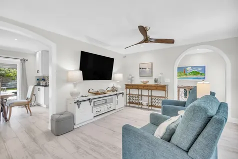 11 Se Splitrail Circle Jupiter FL 33469