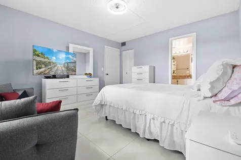 140 Lake Nancy Lane West Palm Beach FL 33411