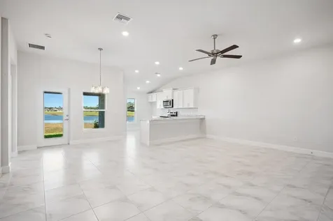 8660 Giovanni Avenue Fort Pierce FL 34951