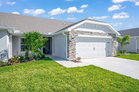 8660 Giovanni Avenue Fort Pierce FL 34951