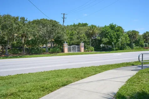 1320 Coral Park Lane Vero Beach FL 32963