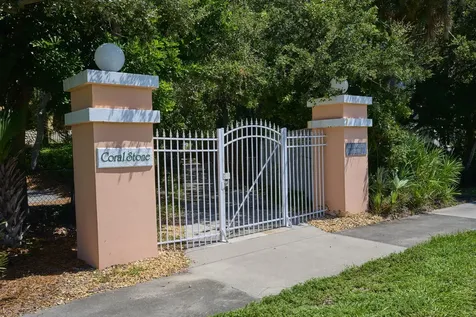 1320 Coral Park Lane Vero Beach FL 32963