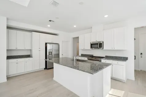 10099 Nw Dreamweaver Road Port Saint Lucie FL 34987