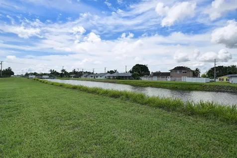 4102 Artesa Drive Boynton Beach FL 33436