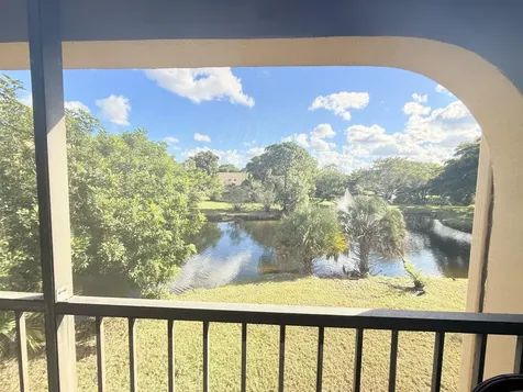 906 Sw 9th Street Circle Boca Raton FL 33486