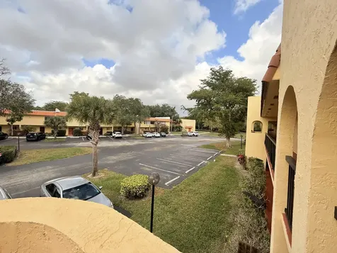 906 Sw 9th Street Circle Boca Raton FL 33486