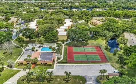 906 Sw 9th Street Circle Boca Raton FL 33486