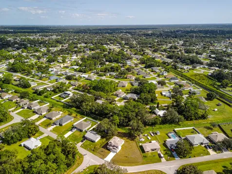 1129 Braddock Avenue Palm Bay FL 32909