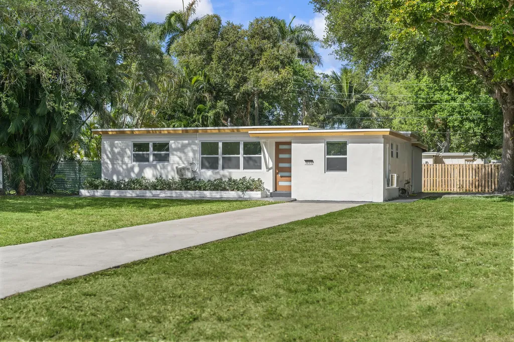 5221 Sw 28th Avenue Dania Beach FL 33312