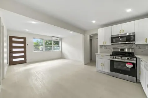 5221 Sw 28th Avenue Dania Beach FL 33312