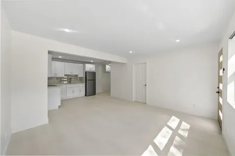 5221 Sw 28th Avenue Dania Beach FL 33312