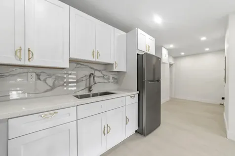 5221 Sw 28th Avenue Dania Beach FL 33312