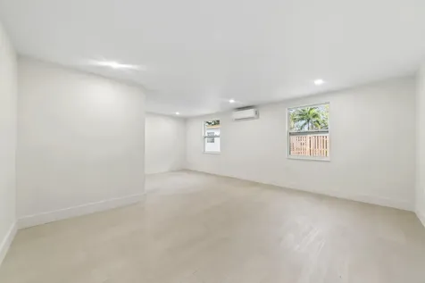 5221 Sw 28th Avenue Dania Beach FL 33312