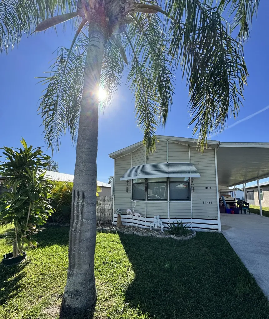 14415 Isla Flores Avenue Fort Pierce FL 34951