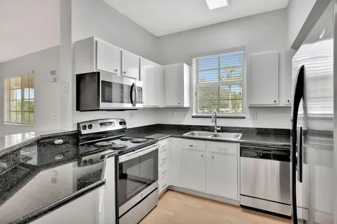 1561 Se Pomeroy Street Stuart FL 34997
