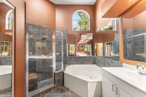 6861 Briarlake Circle Palm Beach Gardens FL 33418
