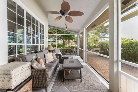 6861 Briarlake Circle Palm Beach Gardens FL 33418