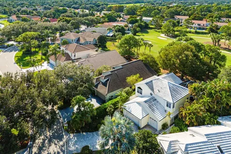 6861 Briarlake Circle Palm Beach Gardens FL 33418