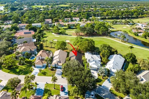 6861 Briarlake Circle Palm Beach Gardens FL 33418
